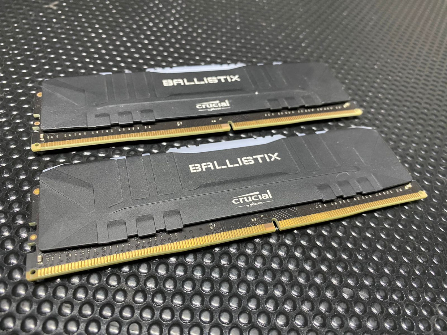OUTLET MEMORIA RAM CRUCIAL BALLISTIX RGB 16GB DDR4 (2X8GB) 3600MHZ 1.35V BL2K8G36C16U4BL