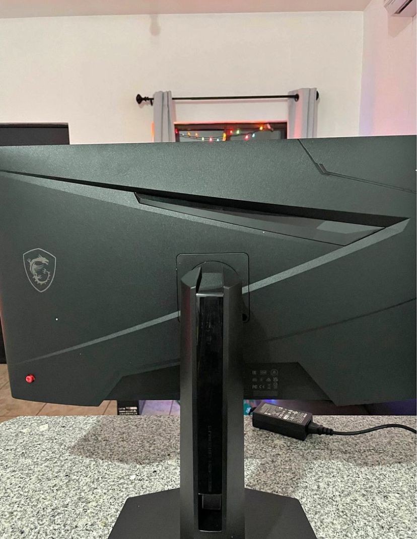 Monitor Outlet MSI G274QPF-QD 27" 1440p 180Hz IPS